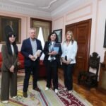 El conselleiro de Sanidade y la alcaldesa de Lugo en la reunión sobre el nuevo centro de salud