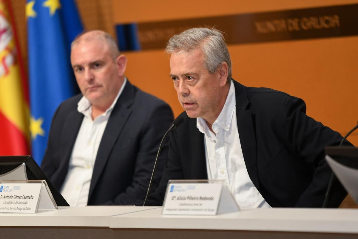 El conselleiro de Sanidade, Antonio Gómez Caamaño, en la inauguración de la jornada sobre enfermedad inflamatoria intestinal